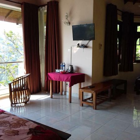 Kandy View Garden Hotel Bagian luar foto