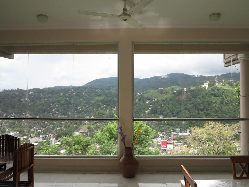 Kandy View Garden Hotel Bagian luar foto