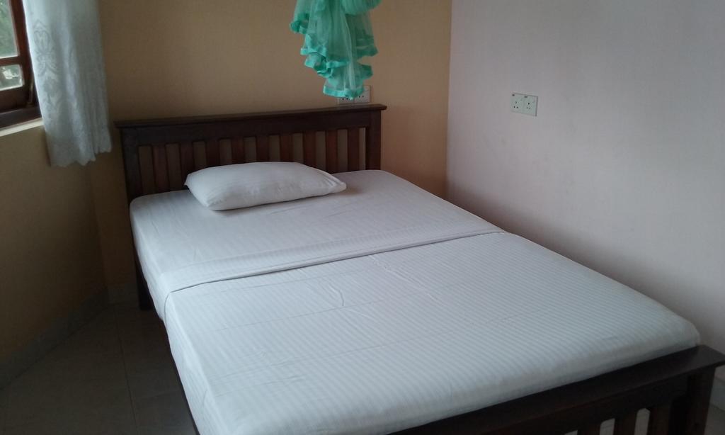 Kandy View Garden Hotel Bagian luar foto
