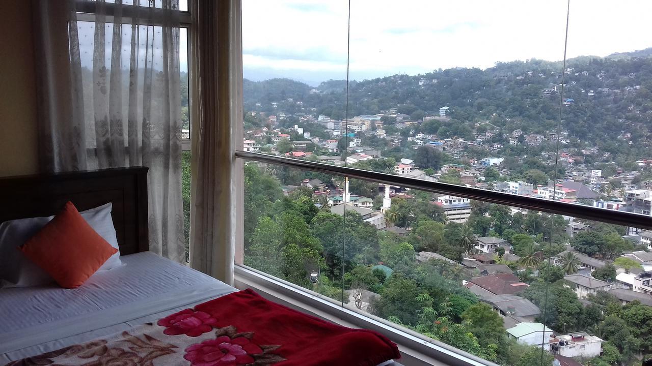 Kandy View Garden Hotel Bagian luar foto