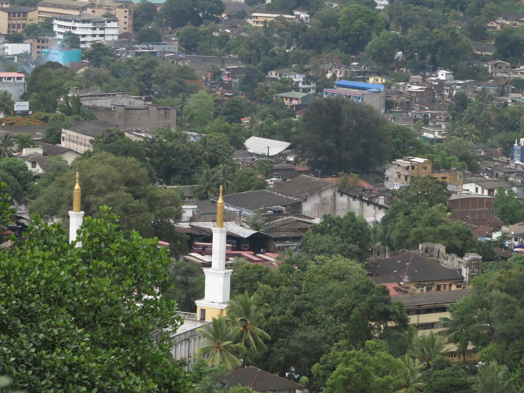 Kandy View Garden Hotel Bagian luar foto