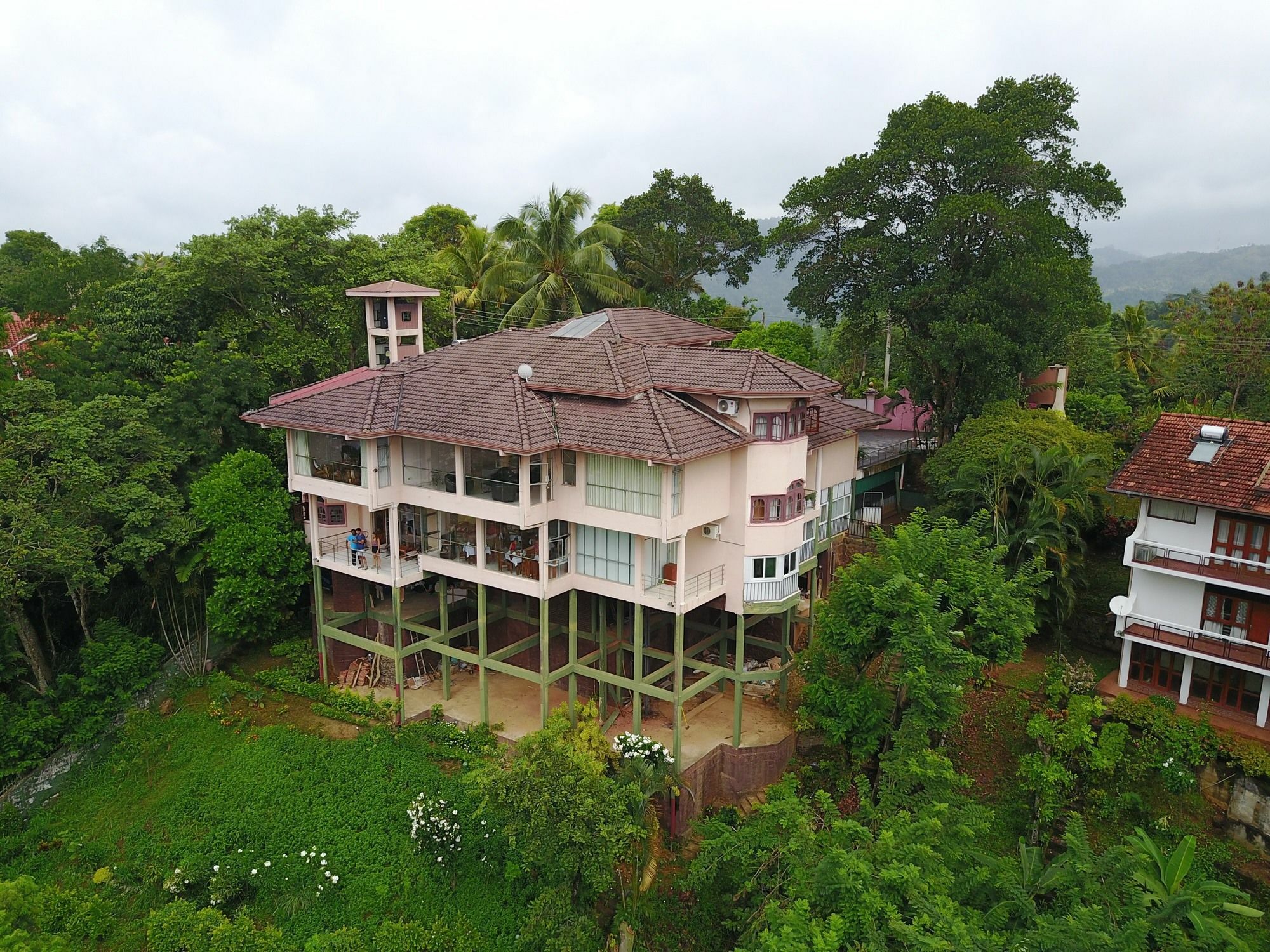 Kandy View Garden Hotel Bagian luar foto