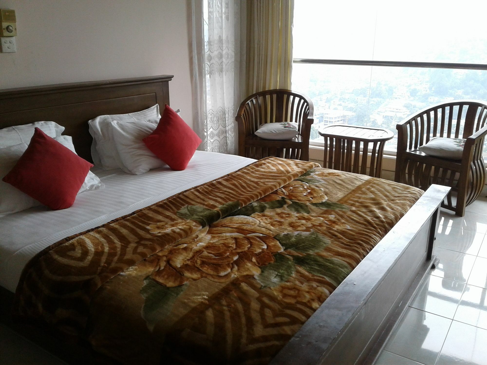 Kandy View Garden Hotel Bagian luar foto